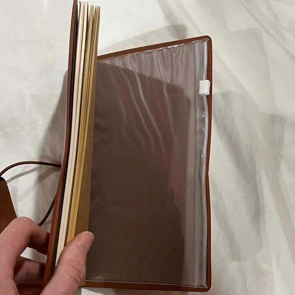 Notebook - Picture 7 of 8